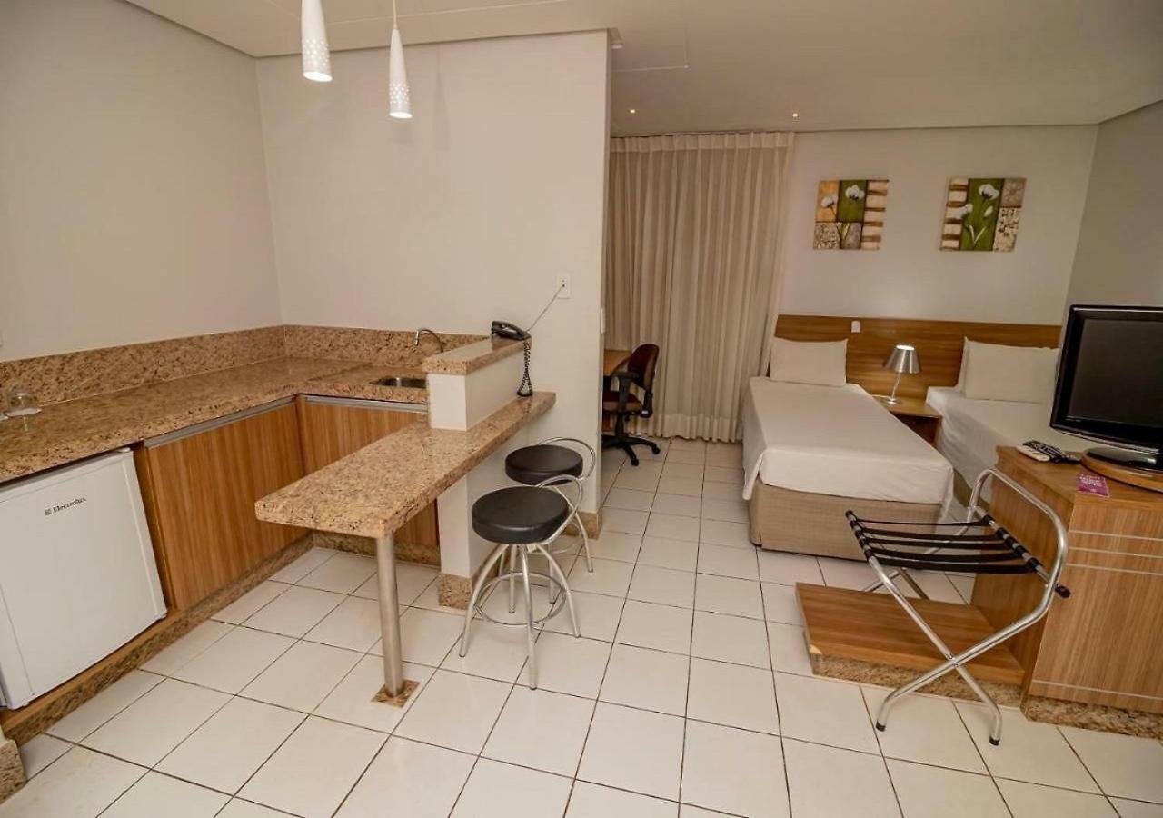 גויאניה Sun Square Suites Hotel By Lual מראה חיצוני תמונה